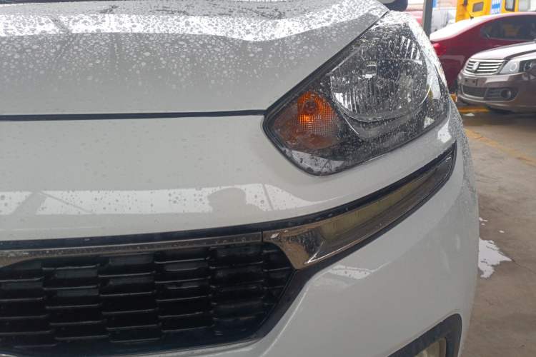 Used Kia KX3 2015 1.6L Automatic Two-Wheel Drive DLX Left Front Headlight