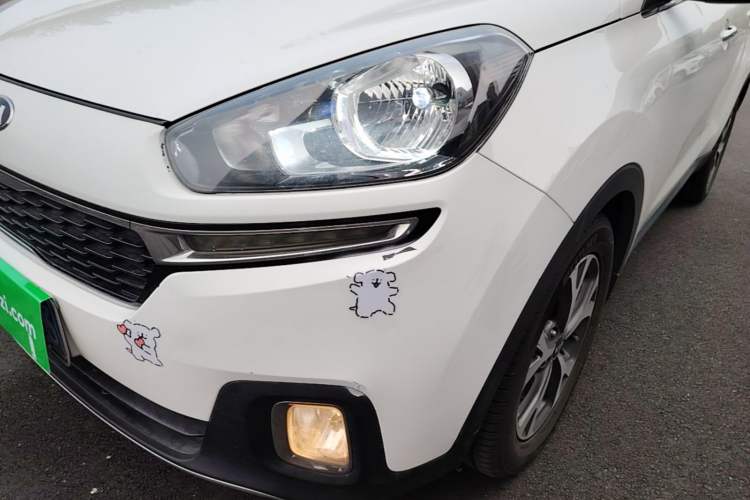 Used Kia KX3 2015 1.6L Automatic Two-Wheel Drive DLX Left Front Headlight