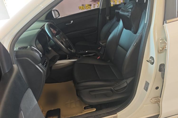 Used Kia KX3 2015 1.6L Automatic Two-Wheel Drive DLX Left Front Seat