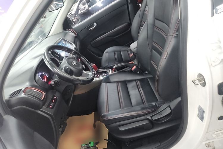 Used Kia KX3 2015 1.6T Automatic Two-Wheel Drive DLX Left Front Seat