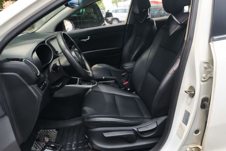 Used Kia KX3 2015 1.6L Automatic Two-Wheel Drive DLX Left Front Seat