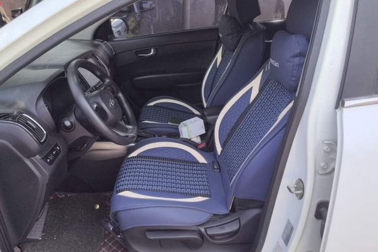 Used Kia KX3 2015 1.6L Automatic Two-Wheel Drive DLX Left Front Seat