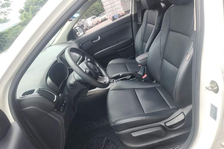 Used Kia KX3 2015 1.6L Automatic Two-Wheel Drive DLX Left Front Seat