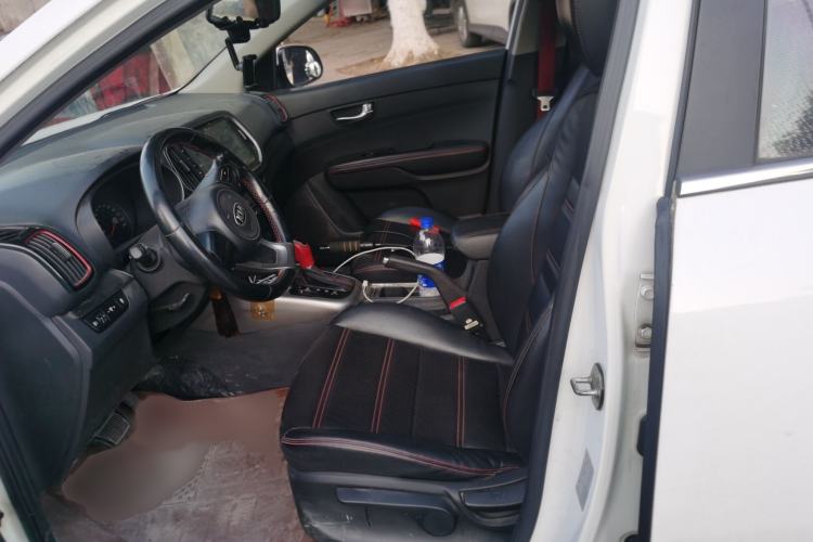 Used Kia KX3 2015 1.6T Automatic Two-Wheel Drive DLX Left Front Seat