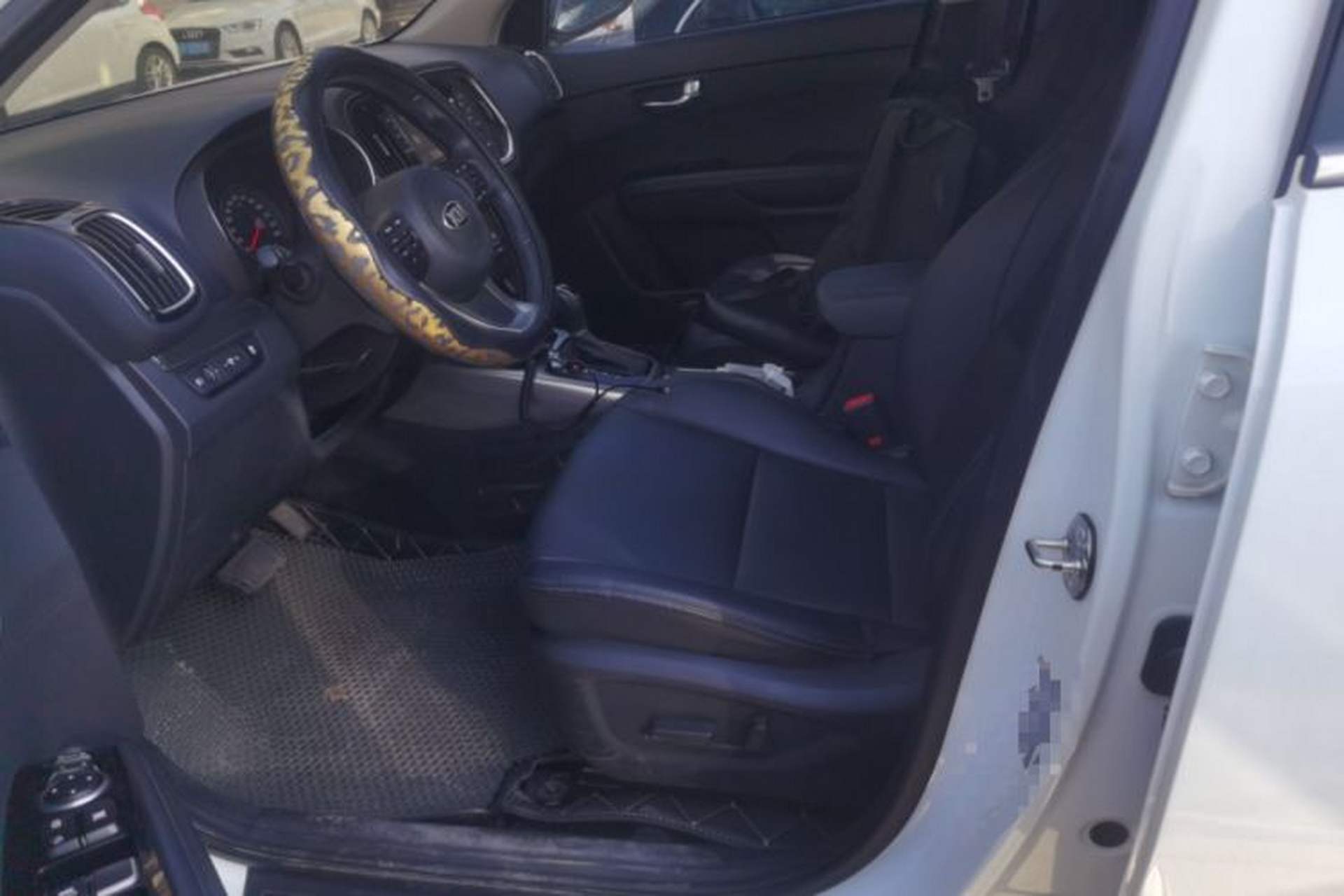 Used Kia KX3 2015 1.6L Automatic Two-Wheel Drive PRM Left Front Seat