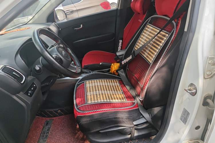 Used Kia KX3 2015 1.6L Automatic Two-Wheel Drive DLX Left Front Seat