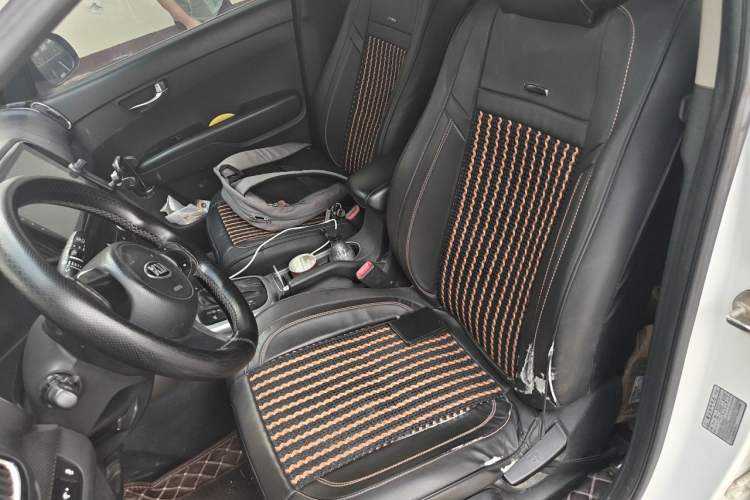 Used Kia KX3 2015 1.6L Automatic Two-Wheel Drive DLX Left Front Seat