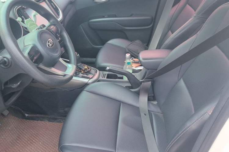 Used Kia KX3 2015 1.6L Automatic Two-Wheel Drive DLX Left Front Seat