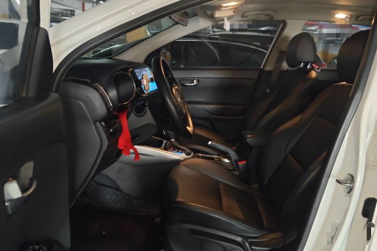Used Kia KX3 2015 1.6L Automatic Two-Wheel Drive DLX Left Front Seat