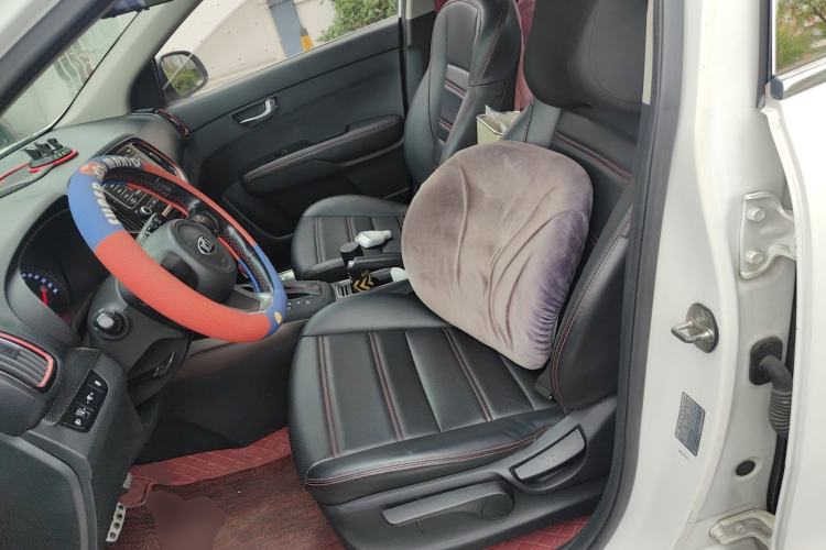 Used Kia KX3 2015 1.6T Automatic Two-Wheel Drive DLX Left Front Seat