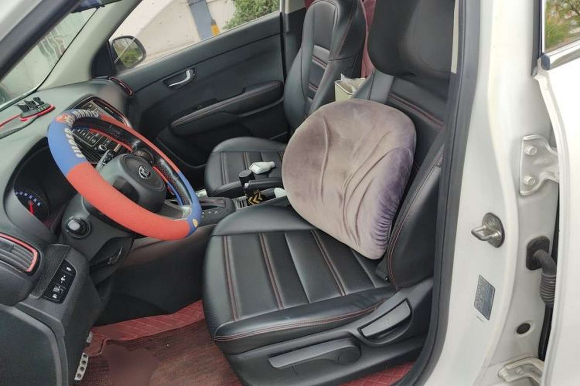 Used Kia KX3 2015 1.6T Automatic Two-Wheel Drive DLX Left Front Seat