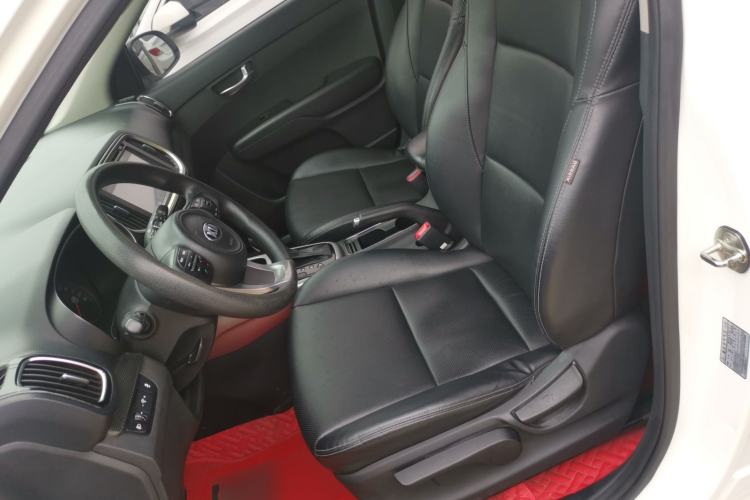 Used Kia KX3 2015 1.6L Automatic Two-Wheel Drive DLX Left Front Seat