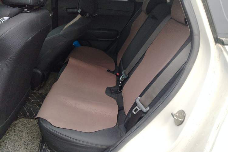 Used Kia KX3 2015 1.6L Automatic Two-Wheel Drive GLS Left Rear Seat