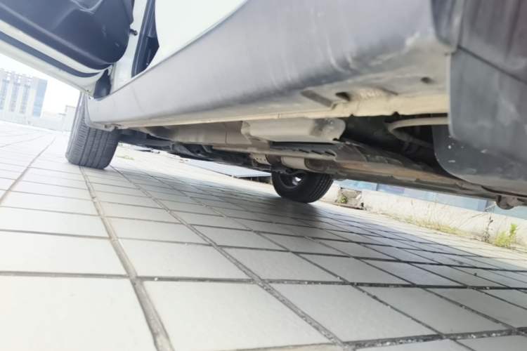 Used Kia KX3 2015 1.6L Automatic Two-Wheel Drive DLX Left Side Sill