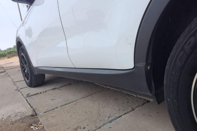 Used Kia KX3 2015 1.6L Manual Two-Wheel-Drive GLS Left Side Sill