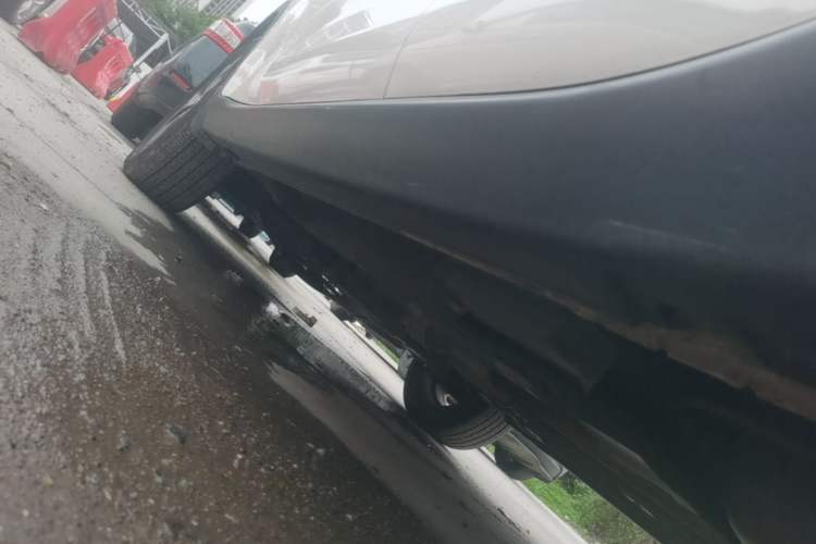 Used Kia KX3 2015 1.6L Automatic Two-Wheel Drive DLX Left Side Sill