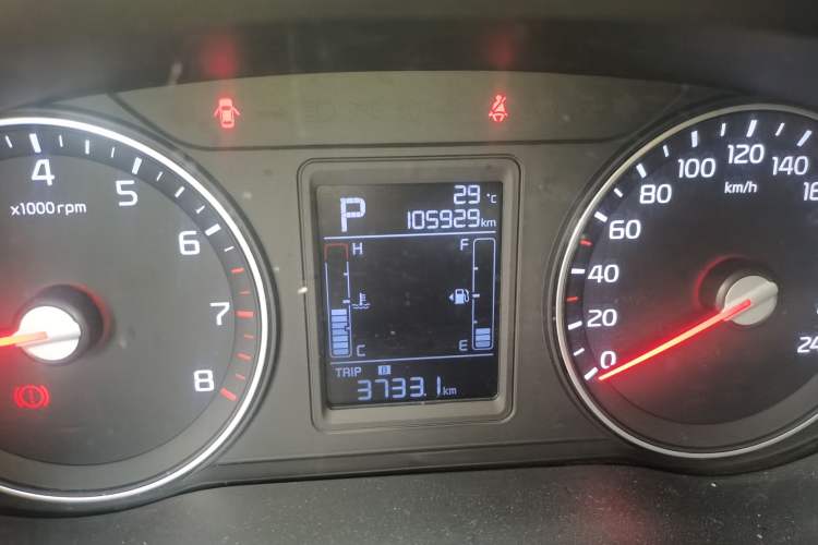 Used Kia KX3 2015 1.6L Automatic Special Odometer Close Up