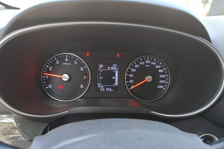 Used Kia KX3 2015 1.6L Automatic Two-Wheel Drive DLX Odometer Close Up