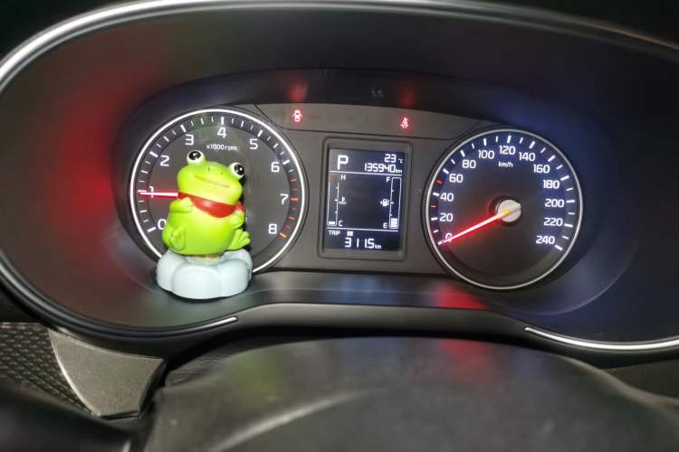 Used Kia KX3 2015 1.6L Automatic Two-Wheel Drive DLX Odometer Close Up