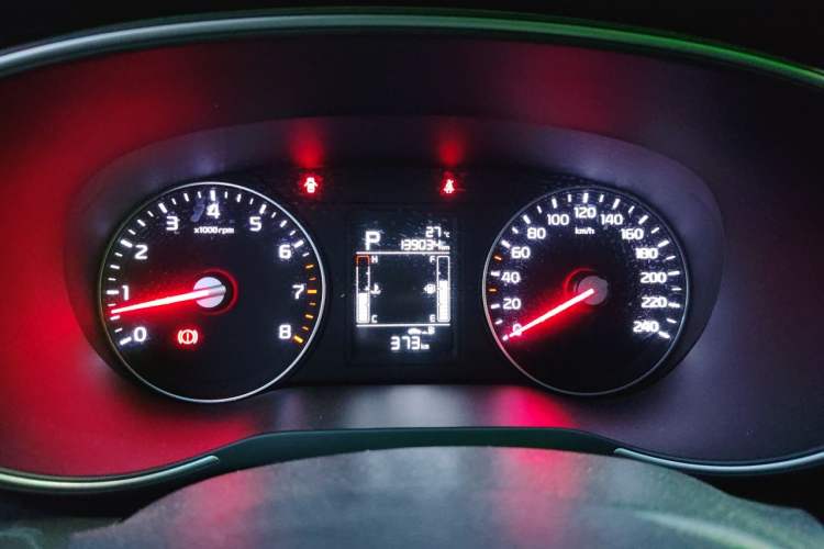 Used Kia KX3 2015 1.6L Automatic Two-Wheel Drive DLX Odometer Close Up