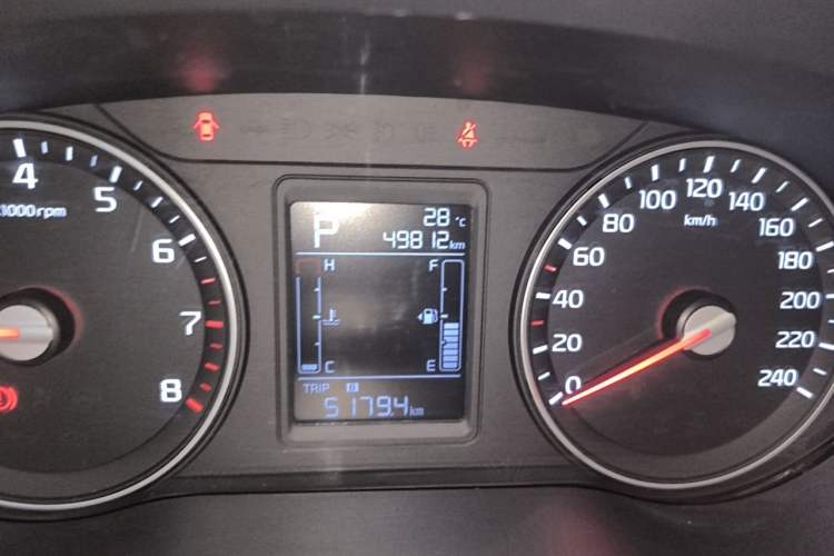 Used Kia KX3 2015 1.6L Automatic Two-Wheel Drive DLX Odometer Close Up