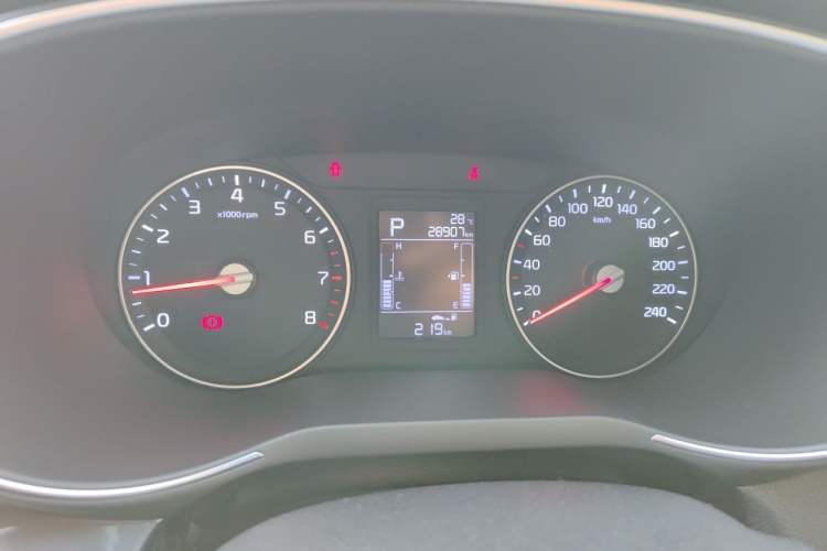 Used Kia KX3 2015 1.6L Automatic Two-Wheel Drive DLX Odometer Close Up