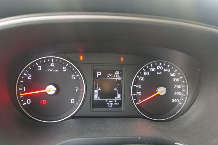 Used Kia KX3 2015 1.6T Automatic Two-Wheel Drive DLX Odometer Close Up