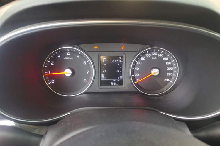 Used Kia KX3 2015 1.6L Automatic Two-Wheel Drive PRM Odometer Close Up