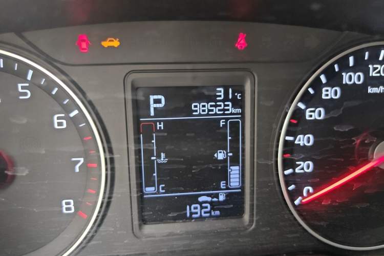 Used Kia KX3 2015 1.6L Automatic Two-Wheel Drive DLX Odometer Close Up