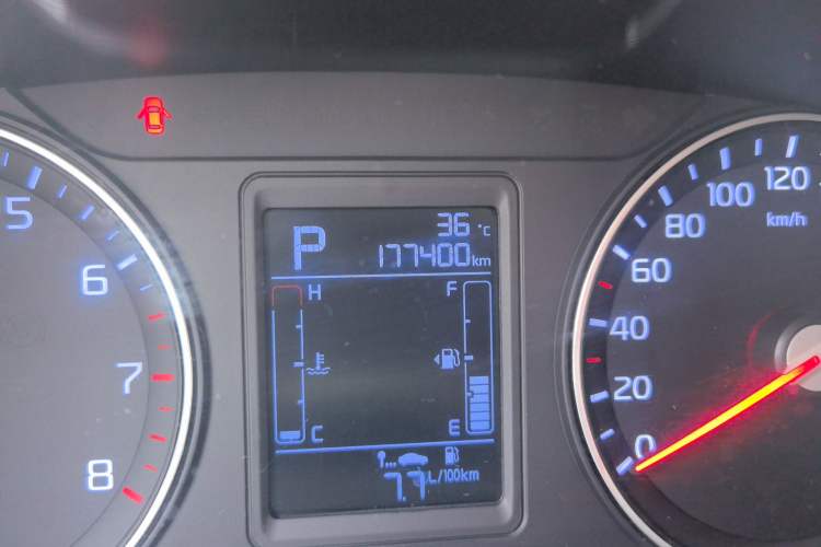 Used Kia KX3 2015 1.6L Automatic Two-Wheel Drive DLX Odometer Close Up
