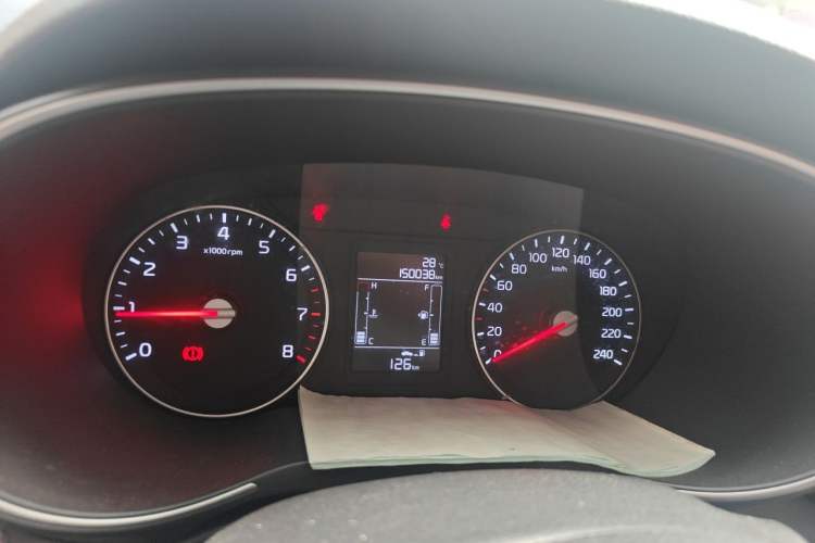 Used Kia KX3 2015 1.6L Manual Two-Wheel Drive GL Odometer Close Up
