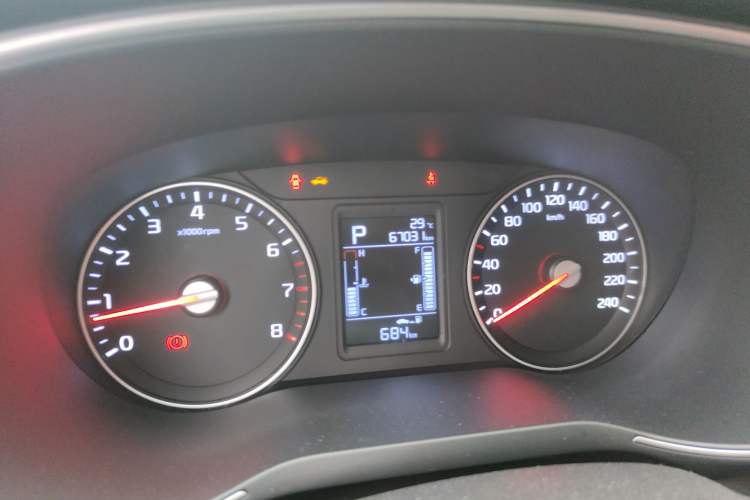 Used Kia KX3 2015 1.6T Automatic Two-Wheel Drive DLX Odometer Close Up