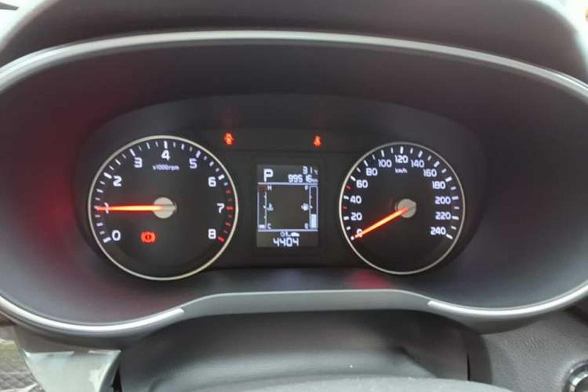 Used Kia KX3 2015 2.0L Automatic Two-Wheel Drive DLX Odometer Close Up