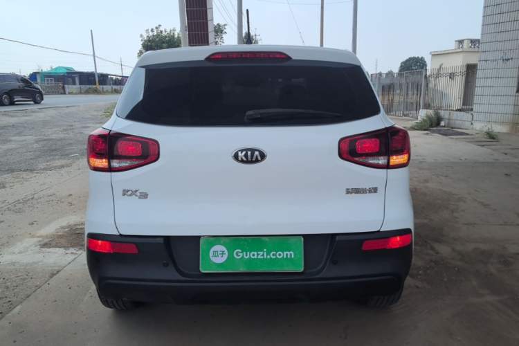 Used Kia KX3 2015 1.6L Manual Two-Wheel-Drive GLS Rear