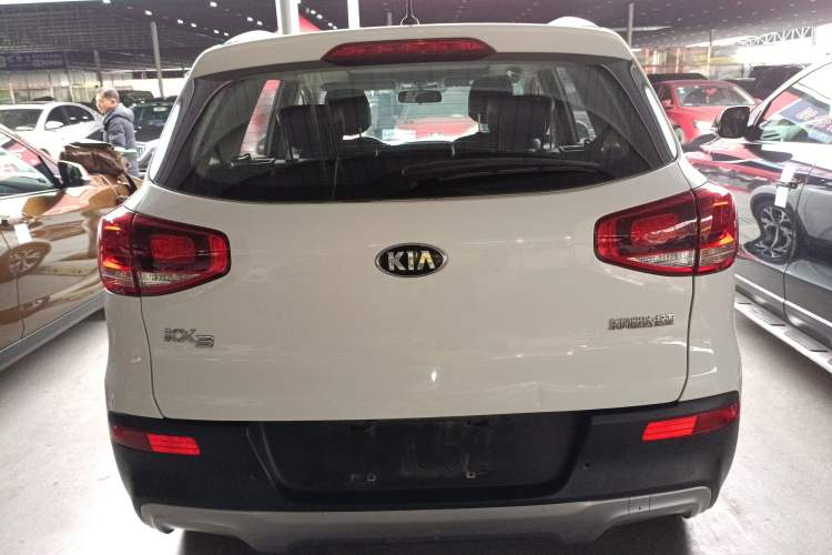Used Kia KX3 2015 1.6L Automatic Two-Wheel Drive DLX Rear