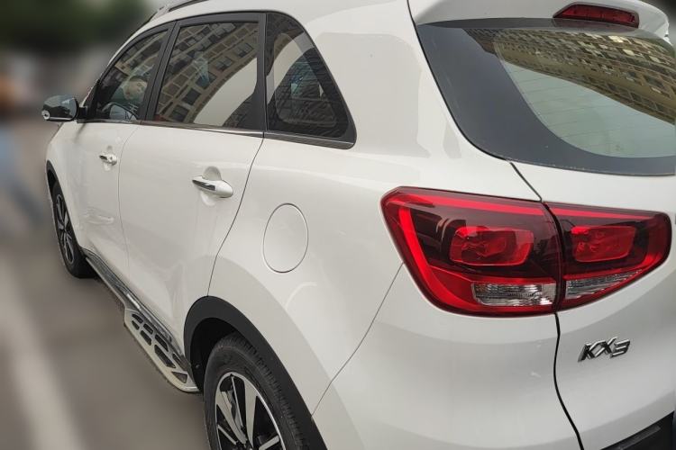 Used Kia KX3 2015 1.6T Automatic Two-Wheel Drive DLX Rear Left 45 Deg