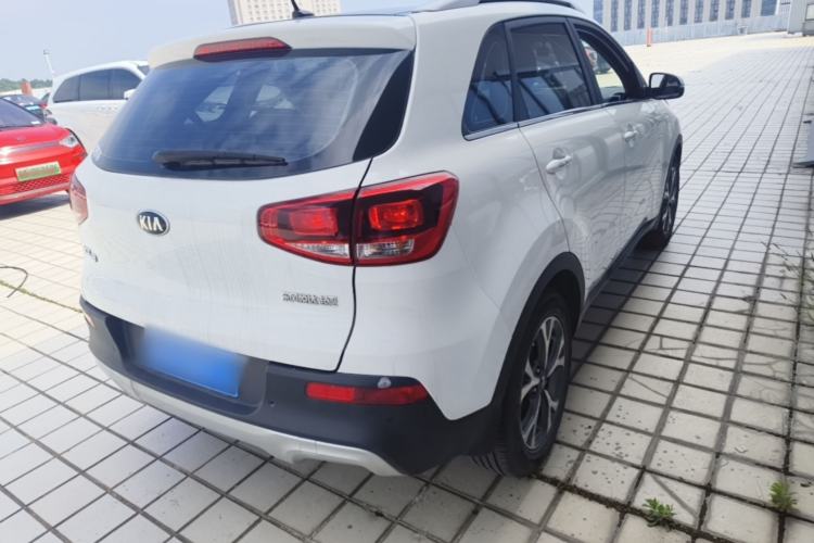 Used Kia KX3 2015 1.6L Automatic Two-Wheel Drive DLX Rear Right 45 Deg