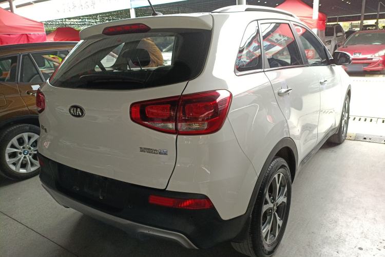 Used Kia KX3 2015 1.6L Automatic Two-Wheel Drive DLX Rear Right 45 Deg