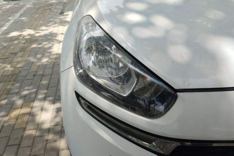 Used Kia KX3 2015 1.6L Automatic Two-Wheel Drive DLX Right Front Headlight