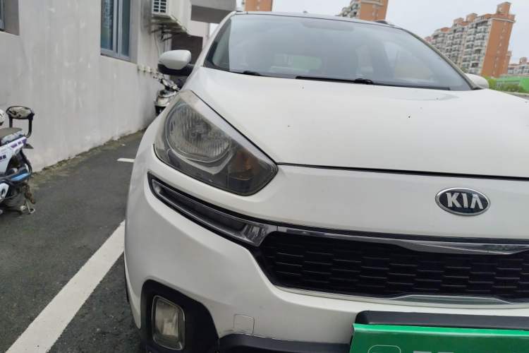 Used Kia KX3 2015 1.6L Automatic Two-Wheel Drive DLX Right Front Headlight
