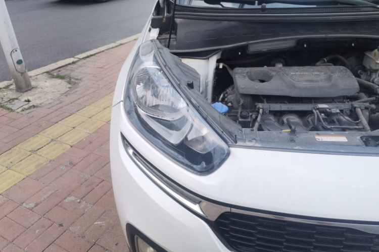Used Kia KX3 2015 1.6L Automatic Two-Wheel Drive DLX Right Front Headlight