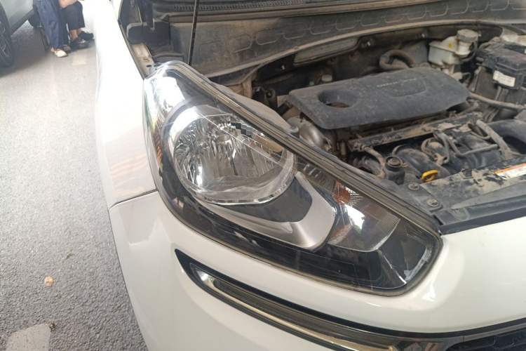 Used Kia KX3 2015 1.6L Automatic Two-Wheel Drive PRM Right Front Headlight