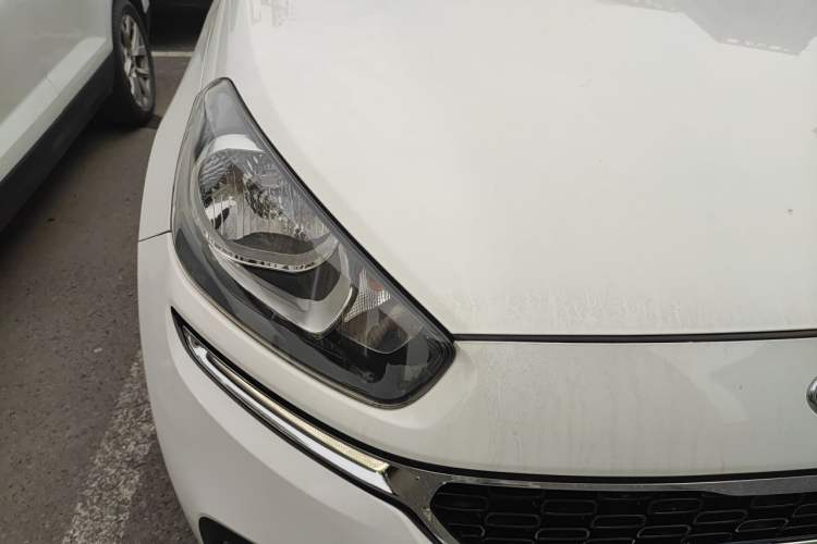 Used Kia KX3 2015 1.6T Automatic Two-Wheel Drive DLX Right Front Headlight