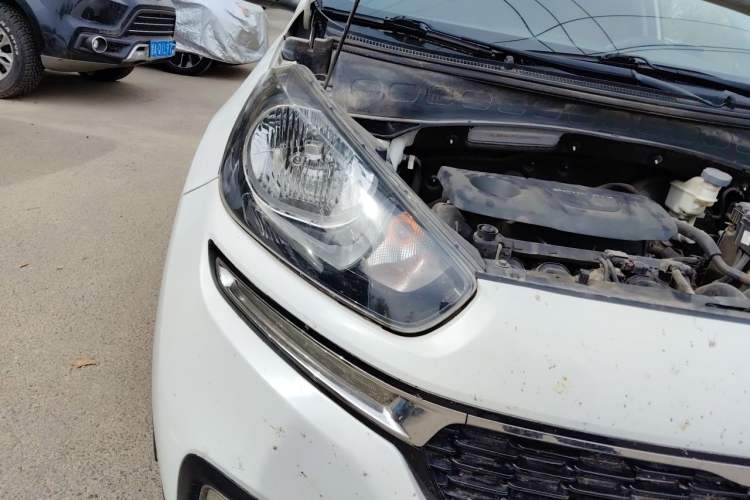 Used Kia KX3 2015 1.6L Automatic Two-Wheel Drive DLX Right Front Headlight