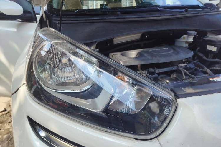 Used Kia KX3 2015 1.6L Automatic Two-Wheel Drive DLX Right Front Headlight