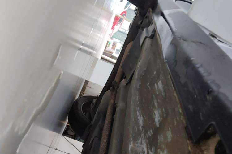 Used Kia KX3 2015 1.6L Automatic Two-Wheel Drive DLX Right Side Sill