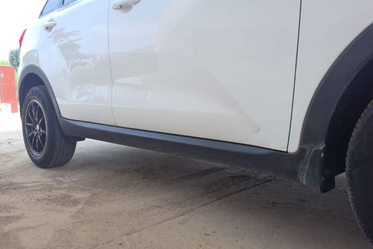 Used Kia KX3 2015 1.6L Manual Two-Wheel-Drive GLS Right Side Sill