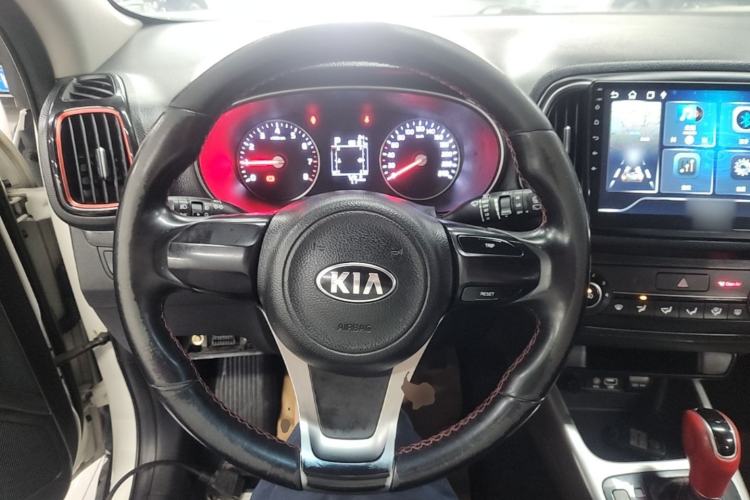 Used Kia KX3 2015 1.6T Automatic Two-Wheel Drive DLX Steering Wheel