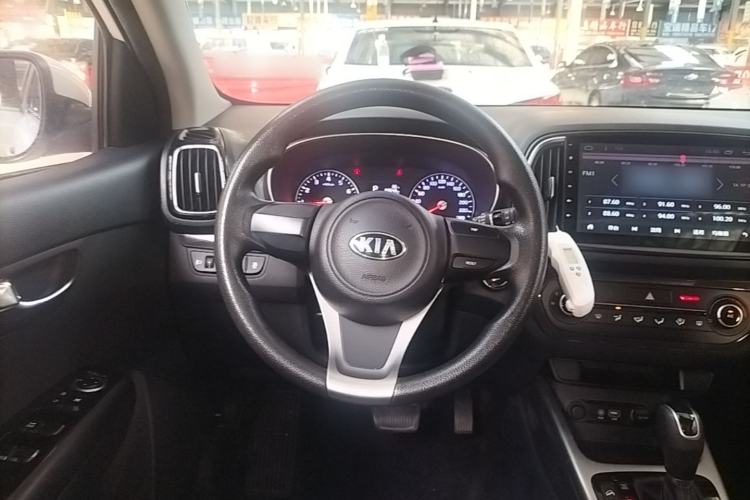 Used Kia KX3 2015 1.6L Automatic Two-Wheel Drive DLX Steering Wheel