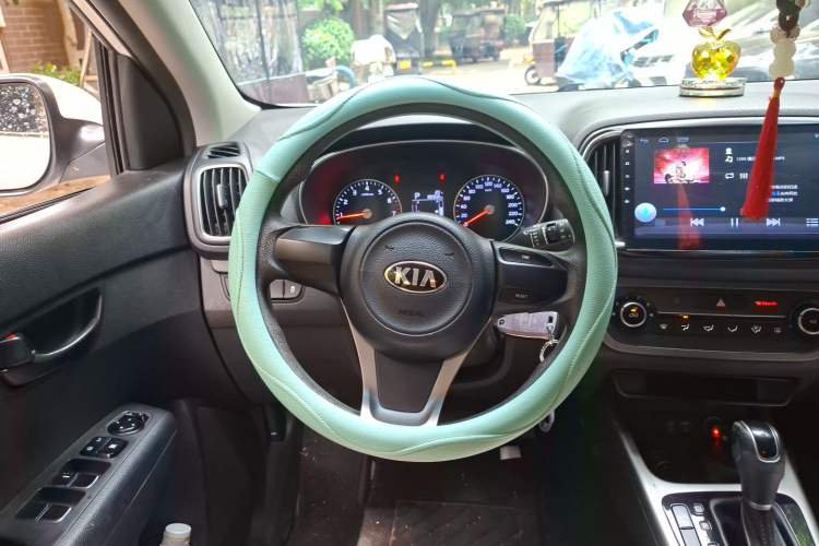 Used Kia KX3 2015 1.6L Automatic Two-Wheel Drive GLS Steering Wheel